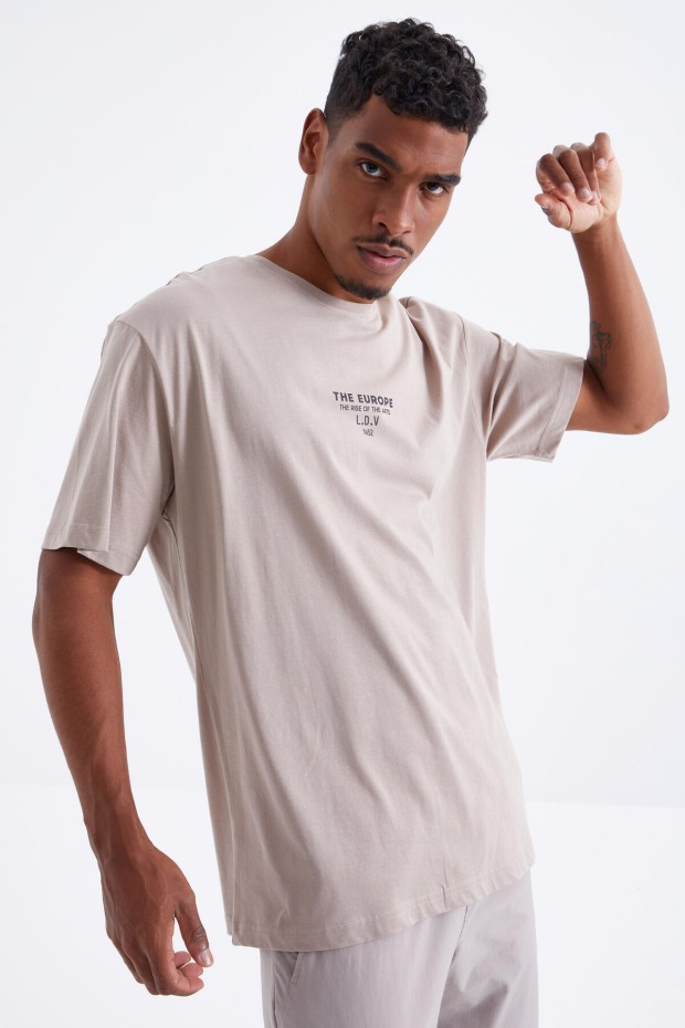 Tommy Life Koyu Bej Sırt Baskılı O Yaka Erkek Oversize T-Shirt - 88091. 8