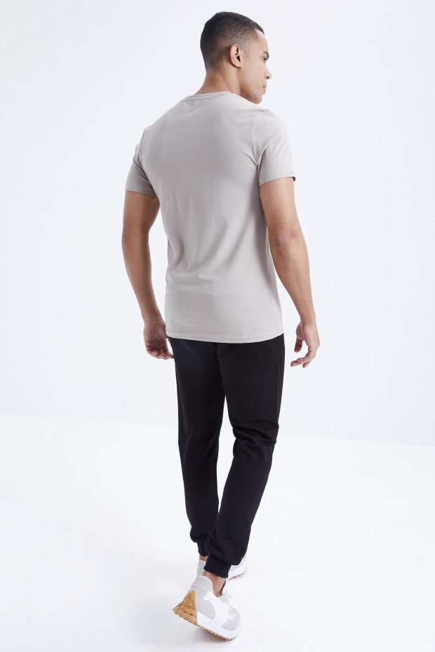 Tommy Life Koyu Bej - Siyah Baskı Detaylı O Yaka Standart Kalıp Manşetli Erkek Eşofman Takım - 85173. 5 Tommy Life Koyu Bej - Siyah Baskı Detaylı O Yaka Standart Kalıp Manşetli Erkek Eşofman Takım - 85173. 5