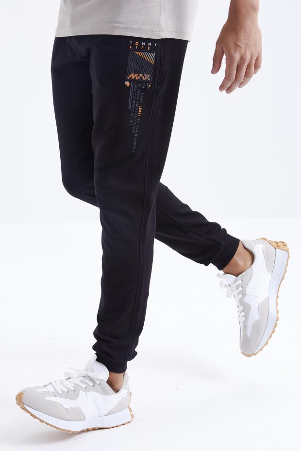Tommy Life Koyu Bej - Siyah Baskı Detaylı O Yaka Standart Kalıp Manşetli Erkek Eşofman Takım - 85174. 4 Tommy Life Koyu Bej - Siyah Baskı Detaylı O Yaka Standart Kalıp Manşetli Erkek Eşofman Takım - 85174. 4