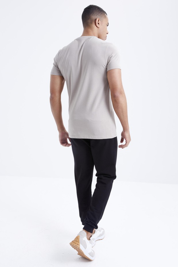 Tommy Life Koyu Bej - Siyah Baskı Detaylı O Yaka Standart Kalıp Manşetli Erkek Eşofman Takım - 85174. 7 Tommy Life Koyu Bej - Siyah Baskı Detaylı O Yaka Standart Kalıp Manşetli Erkek Eşofman Takım - 85174. 7