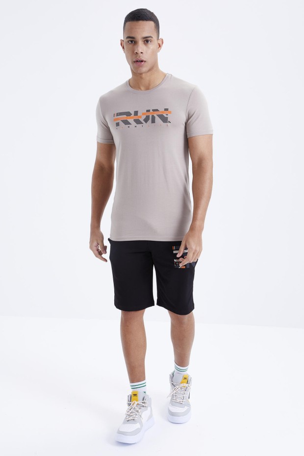 Tommy Life Koyu Bej - Siyah Yazı Baskılı O Yaka Bermuda Erkek Şort Takım - 85167. 6 Tommy Life Koyu Bej - Siyah Yazı Baskılı O Yaka Bermuda Erkek Şort Takım - 85167. 6