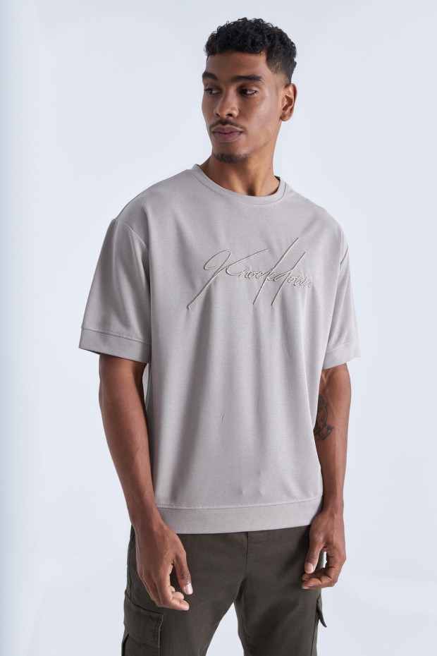 Tommy Life Koyu Bej Yazı Nakışlı O Yaka Erkek Oversize T-Shirt - 88102. 1 Tommy Life Koyu Bej Yazı Nakışlı O Yaka Erkek Oversize T-Shirt - 88102. 1