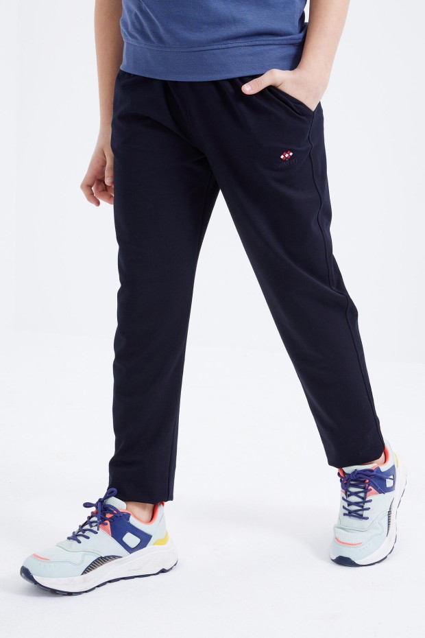 Tommy Life Lacivert Bağcıklı Dar Paça Basic Erkek Çocuk Eşofman Alt - 10858. 2 Tommy Life Lacivert Bağcıklı Dar Paça Basic Erkek Çocuk Eşofman Alt - 10858. 2