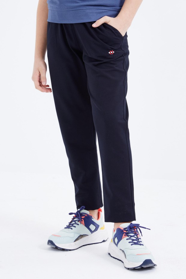 Tommy Life Lacivert Bağcıklı Dar Paça Basic Erkek Çocuk Eşofman Alt - 10858. 6 Tommy Life Lacivert Bağcıklı Dar Paça Basic Erkek Çocuk Eşofman Alt - 10858. 6