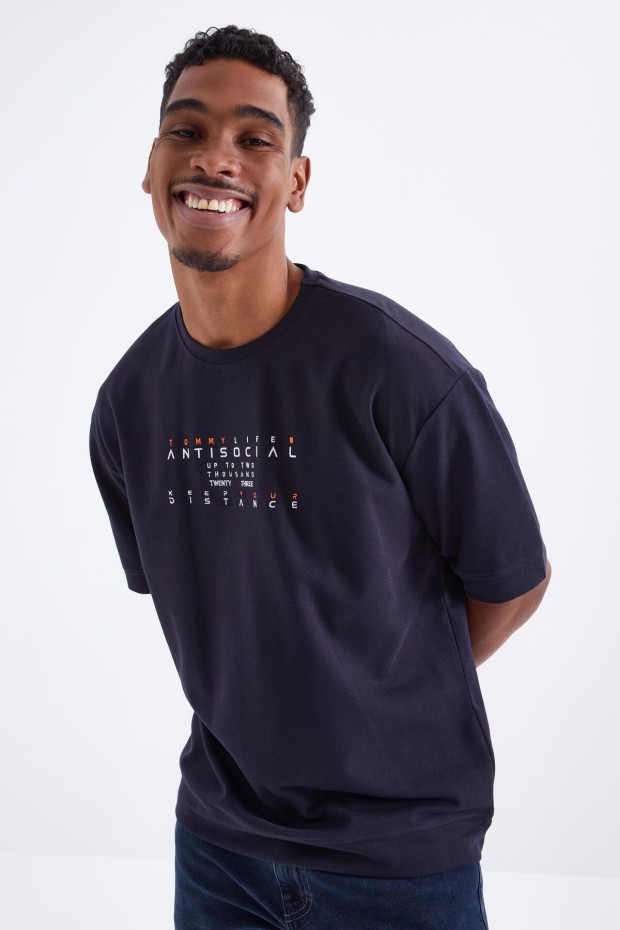 Tommy Life Lacivert Küçük Yazı Nakışlı O Yaka Erkek Oversize T-Shirt - 88103. 1 Tommy Life Lacivert Küçük Yazı Nakışlı O Yaka Erkek Oversize T-Shirt - 88103. 1
