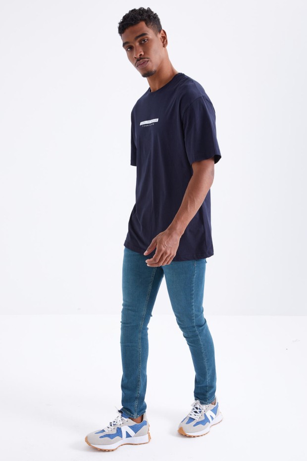 Tommy Life Lacivert Sırtı Yazı Baskılı O Yaka Erkek Oversize T-Shirt - 88100. 7 Tommy Life Lacivert Sırtı Yazı Baskılı O Yaka Erkek Oversize T-Shirt - 88100. 7