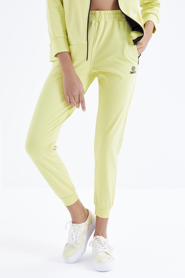 Tommy Life Limon Fermuar Cepli Dalgıç Kumaş Standart Kalıp Jogger Kadın Eşofman Takımı - 95271. 8 Tommy Life Limon Fermuar Cepli Dalgıç Kumaş Standart Kalıp Jogger Kadın Eşofman Takımı - 95271. 8