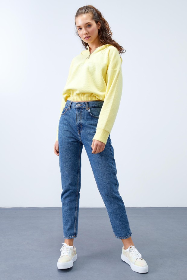 Tommy Life Limon Kapüşonlu Yarım Fermuar Selanik Kadın Oversize Triko Crop Top Sweathirt - 97193. 2 Tommy Life Limon Kapüşonlu Yarım Fermuar Selanik Kadın Oversize Triko Crop Top Sweathirt - 97193. 2