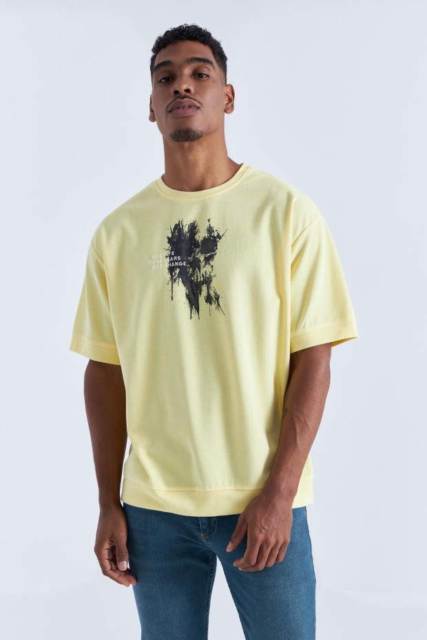 Tommy Life Sarı Baskılı Yazı Nakışlı O Yaka Erkek Oversize T-Shirt - 88105. 3 Tommy Life Sarı Baskılı Yazı Nakışlı O Yaka Erkek Oversize T-Shirt - 88105. 3