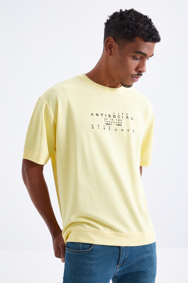Tommy Life Sarı Küçük Yazı Nakışlı O Yaka Erkek Oversize T-Shirt - 88103. 3 Tommy Life Sarı Küçük Yazı Nakışlı O Yaka Erkek Oversize T-Shirt - 88103. 3