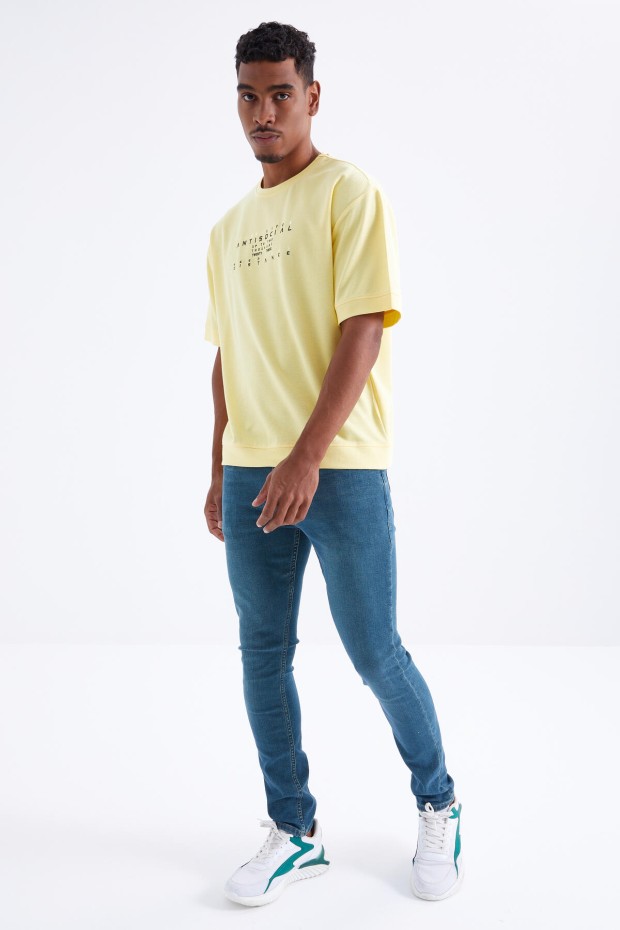 Tommy Life Sarı Küçük Yazı Nakışlı O Yaka Erkek Oversize T-Shirt - 88103. 6 Tommy Life Sarı Küçük Yazı Nakışlı O Yaka Erkek Oversize T-Shirt - 88103. 6