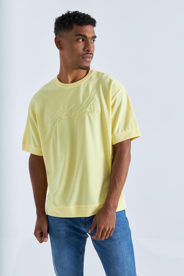 Tommy Life Sarı Yazı Nakışlı O Yaka Erkek Oversize T-Shirt - 88102. 3