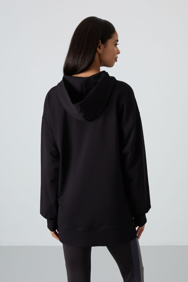 Siyah Balon Kol Yazı Nakışlı Kadın Oversize Tunik Sweatshirt - 97163 - 6
