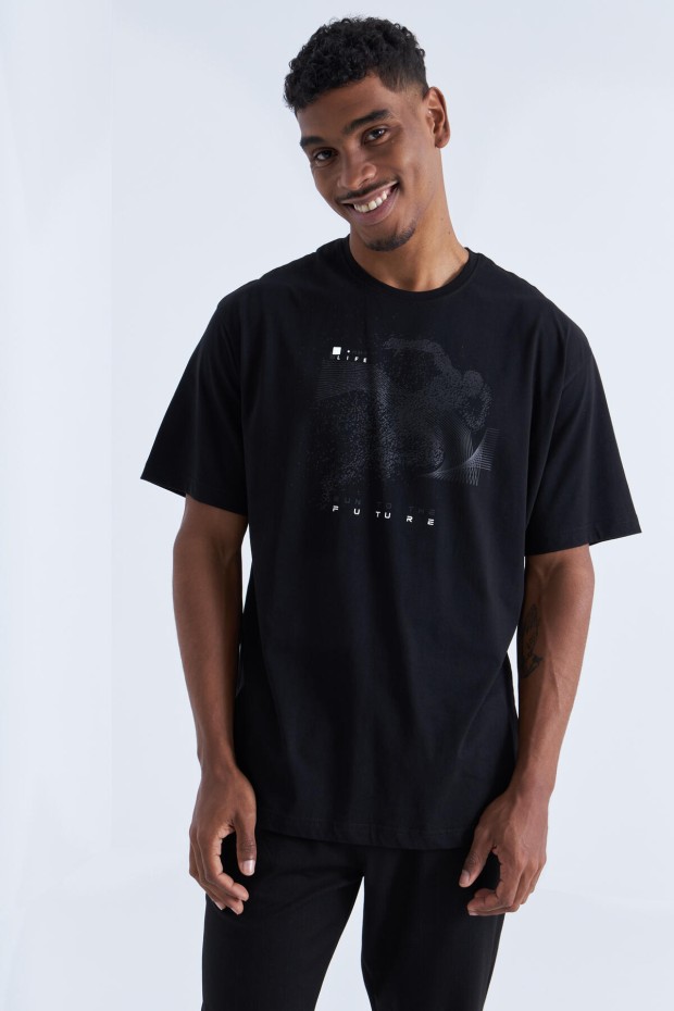 Tommy Life Siyah Baskı Detaylı O Yaka Erkek Oversize T-Shirt - 88093. 1 Tommy Life Siyah Baskı Detaylı O Yaka Erkek Oversize T-Shirt - 88093. 1