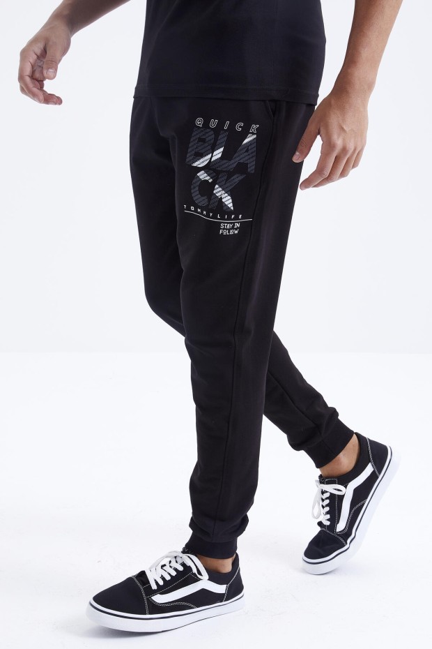Tommy Life Siyah Baskı Detaylı O Yaka Standart Kalıp Manşetli Erkek Eşofman Takım - 85173. 4 Tommy Life Siyah Baskı Detaylı O Yaka Standart Kalıp Manşetli Erkek Eşofman Takım - 85173. 4