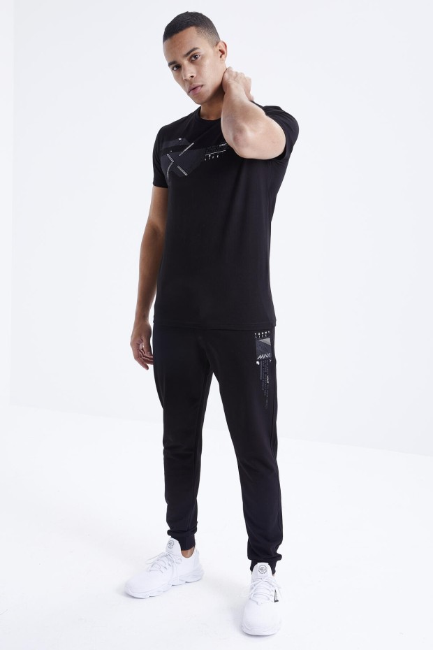 Tommy Life Siyah Baskı Detaylı O Yaka Standart Kalıp Manşetli Erkek Eşofman Takım - 85174. 2 Tommy Life Siyah Baskı Detaylı O Yaka Standart Kalıp Manşetli Erkek Eşofman Takım - 85174. 2