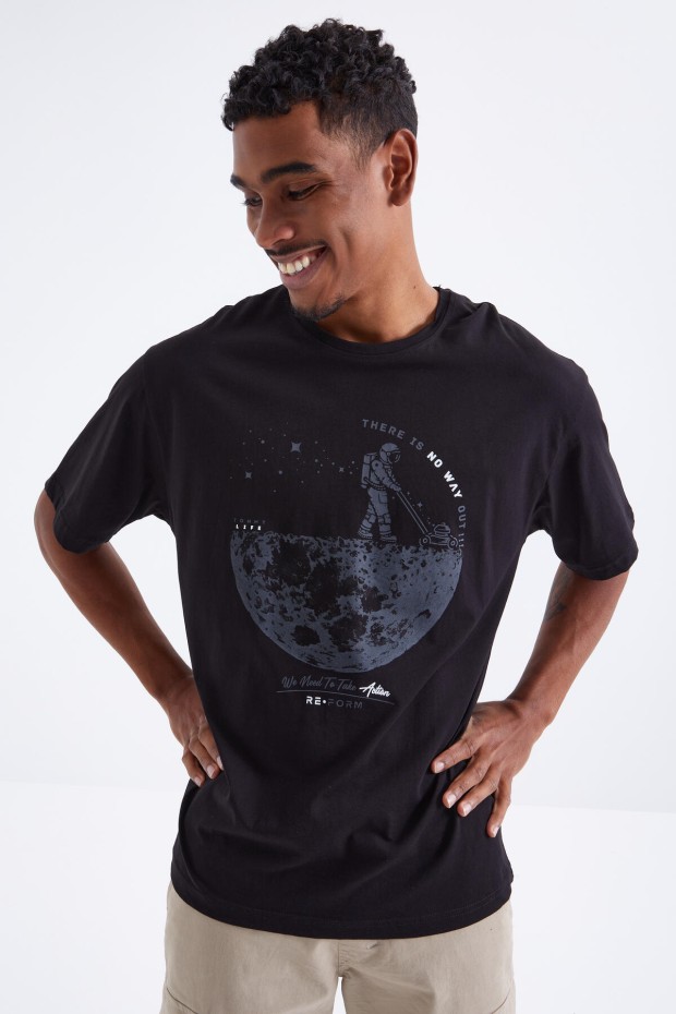 Tommy Life Siyah Baskılı O Yaka Erkek Oversize T-Shirt - 88098. 1
