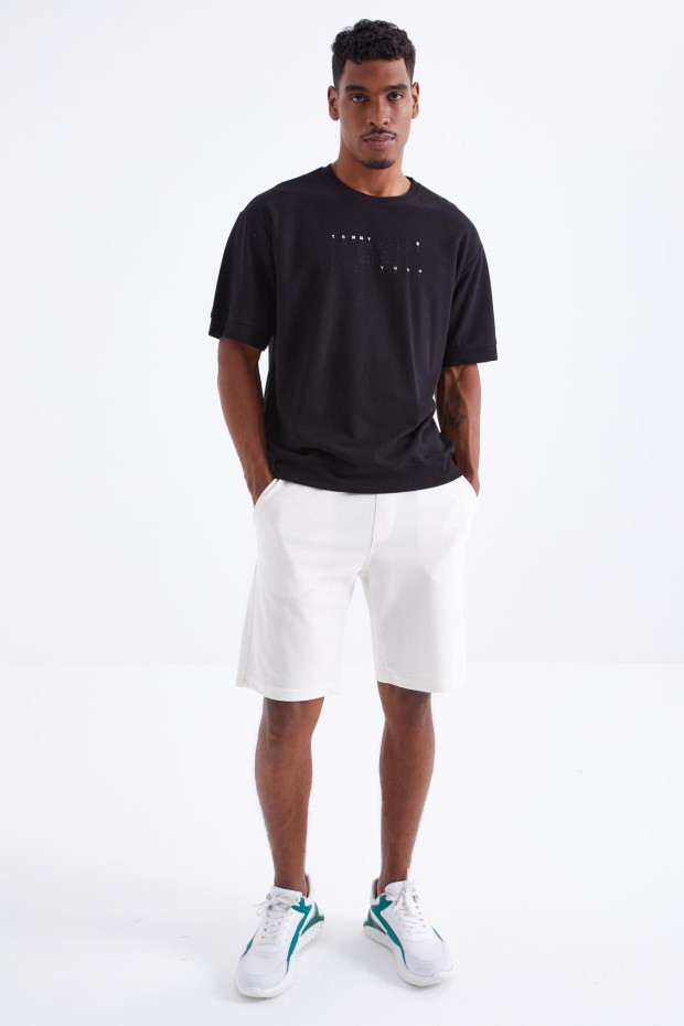 Tommy Life Siyah Küçük Yazı Nakışlı O Yaka Erkek Oversize T-Shirt - 88103. 3 Tommy Life Siyah Küçük Yazı Nakışlı O Yaka Erkek Oversize T-Shirt - 88103. 3