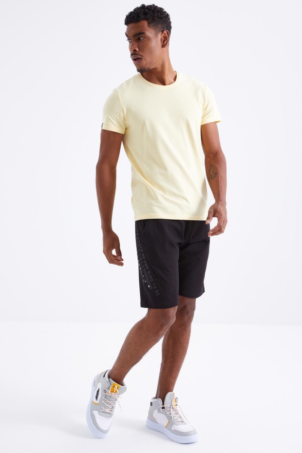 Tommy Life Siyah Yazı Nakışlı Fermuar Cepli Bağcıklı Standart Kalıp Erkek Şort - 81225. 2 Tommy Life Siyah Yazı Nakışlı Fermuar Cepli Bağcıklı Standart Kalıp Erkek Şort - 81225. 2