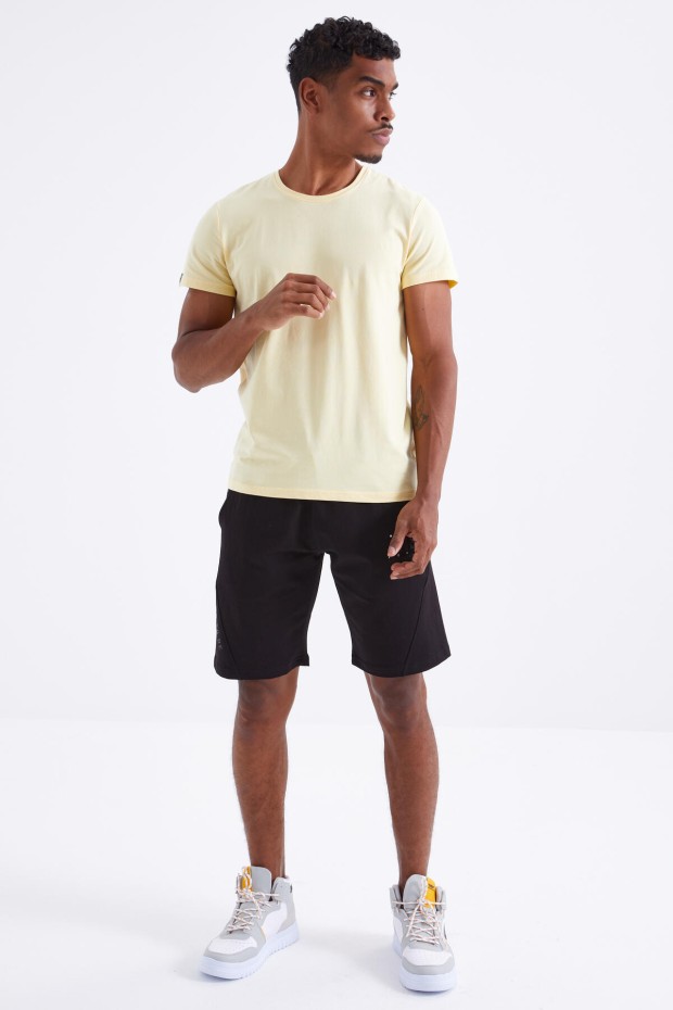Tommy Life Siyah Yazı Nakışlı Fermuar Cepli Bağcıklı Standart Kalıp Erkek Şort - 81225. 1 Tommy Life Siyah Yazı Nakışlı Fermuar Cepli Bağcıklı Standart Kalıp Erkek Şort - 81225. 1