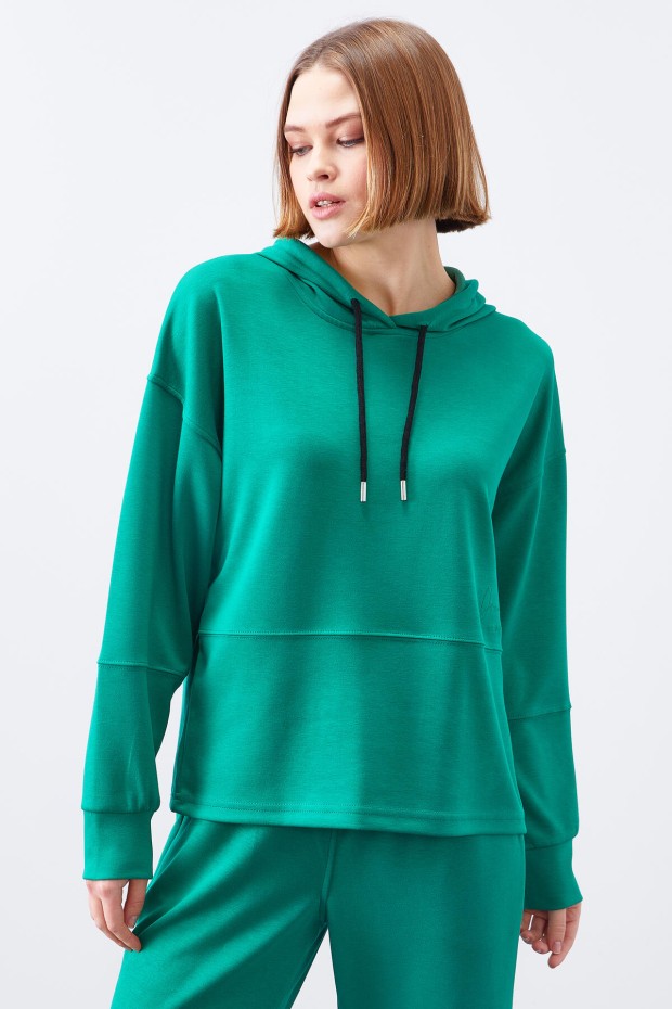 Tommy Life Yeşil Kapüşonlu Nakış Detaylı Klasik Paça Kadın Oversize Eşofman Takımı - 95310. 1 Tommy Life Yeşil Kapüşonlu Nakış Detaylı Klasik Paça Kadın Oversize Eşofman Takımı - 95310. 1